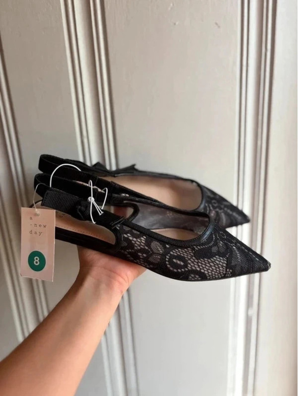 Womens size 8 Black Lave A New Day Pointed Flats New